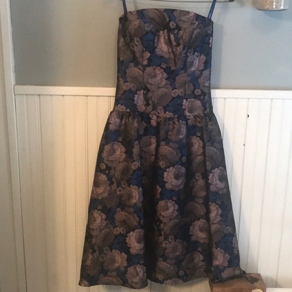 Chi chi London cocktail dress